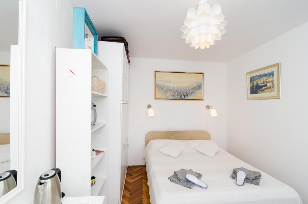 White Wave Guest House دوبروفينك المظهر الخارجي الصورة