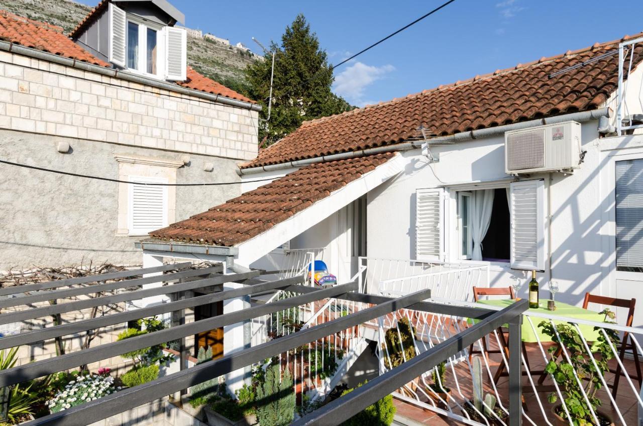 White Wave Guest House دوبروفينك المظهر الخارجي الصورة